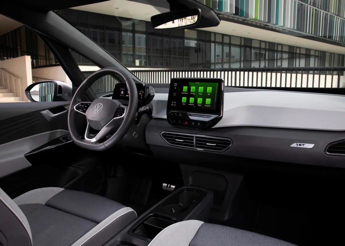 La prova auto del secolo per Volkswagen: Primo test-drive di una ID.3 [elettrica 204CV RWD] (5)