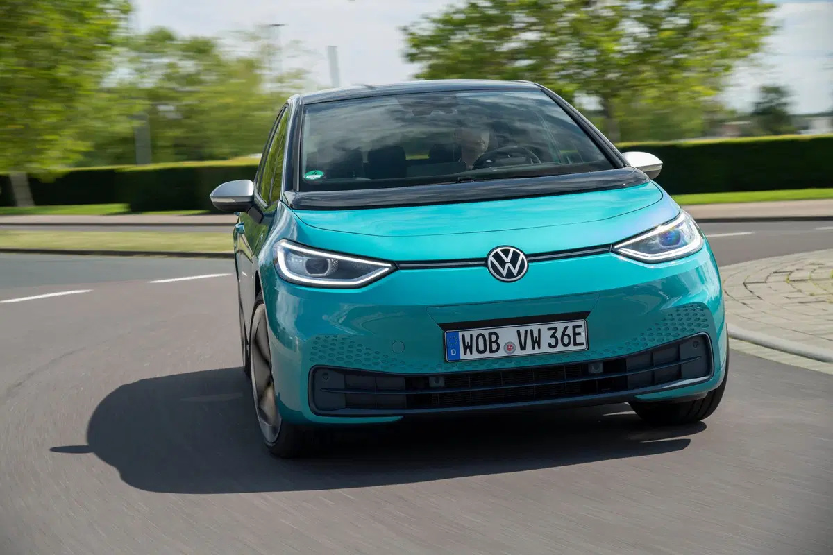 La prova auto del secolo per Volkswagen: Primo test-drive di una ID.3 [elettrica 204CV RWD] (11)