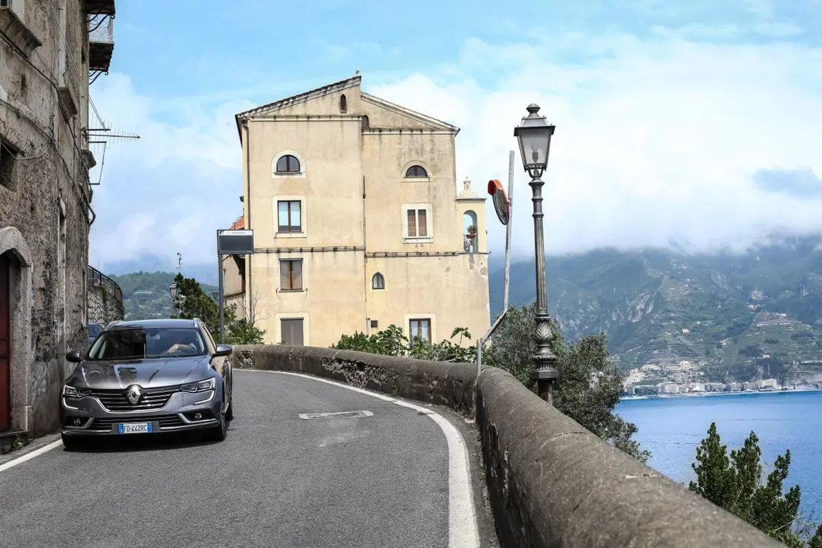 Renault Talisman Sporter [Video prime impressioni] (17)