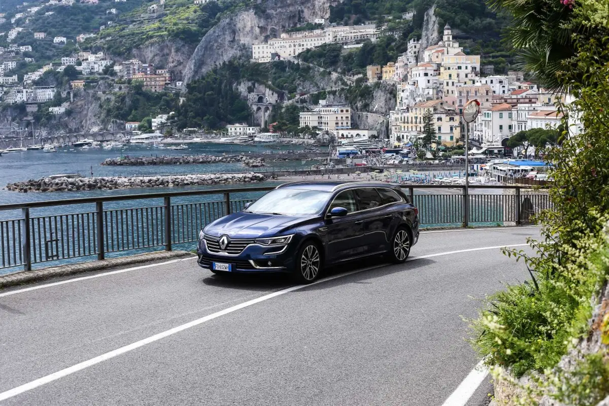 Renault Talisman Sporter [Video prime impressioni] (18)