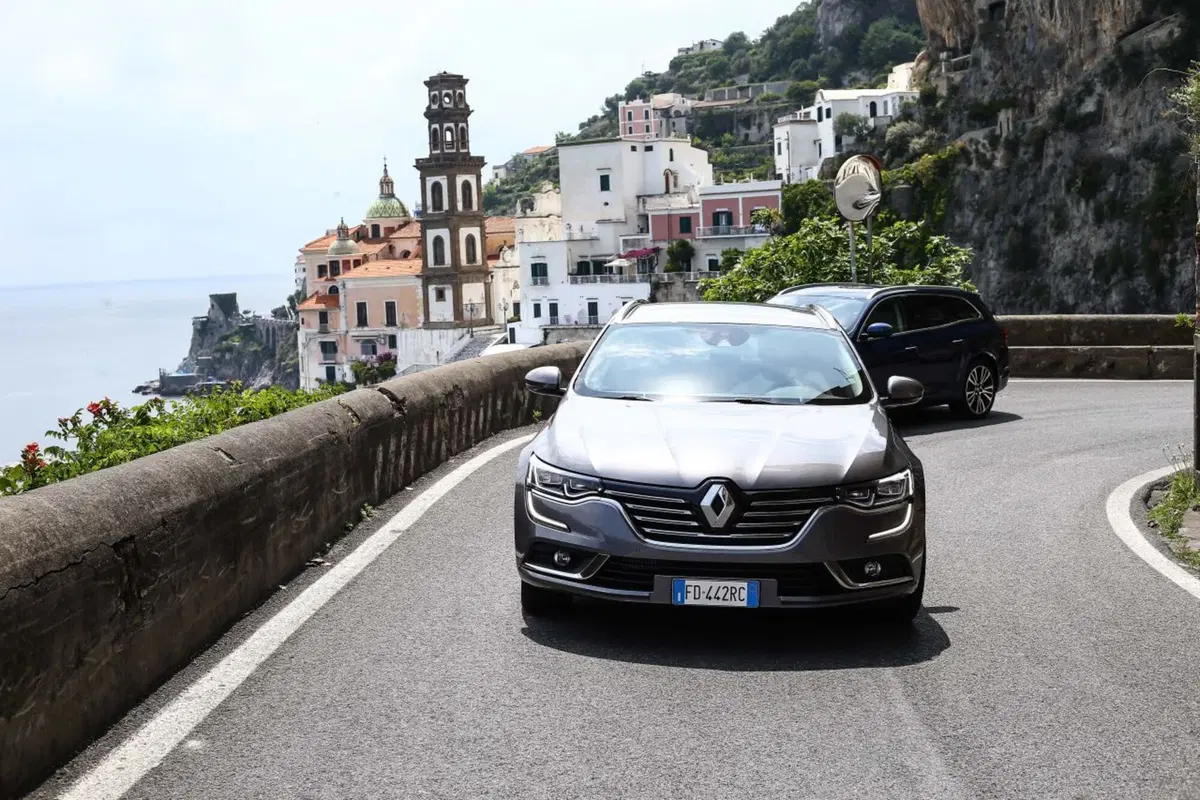Renault Talisman Sporter [Video prime impressioni] (25)