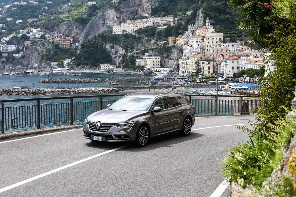 Renault Talisman Sporter [Video prime impressioni] (27)