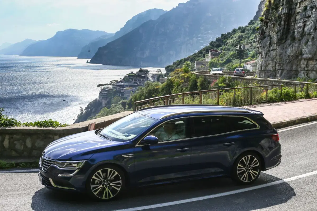 Renault Talisman Sporter [Video prime impressioni] (35)