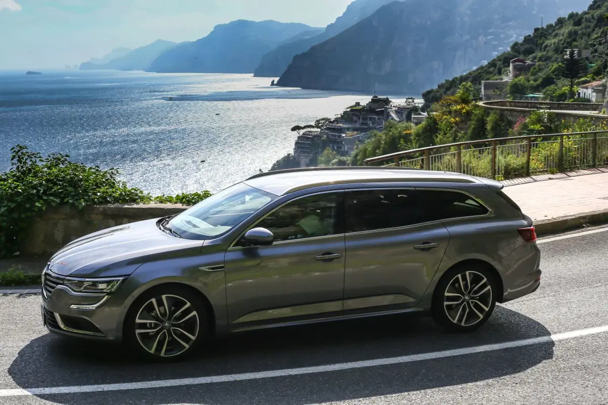 Renault Talisman Sporter [Video prime impressioni] (41)