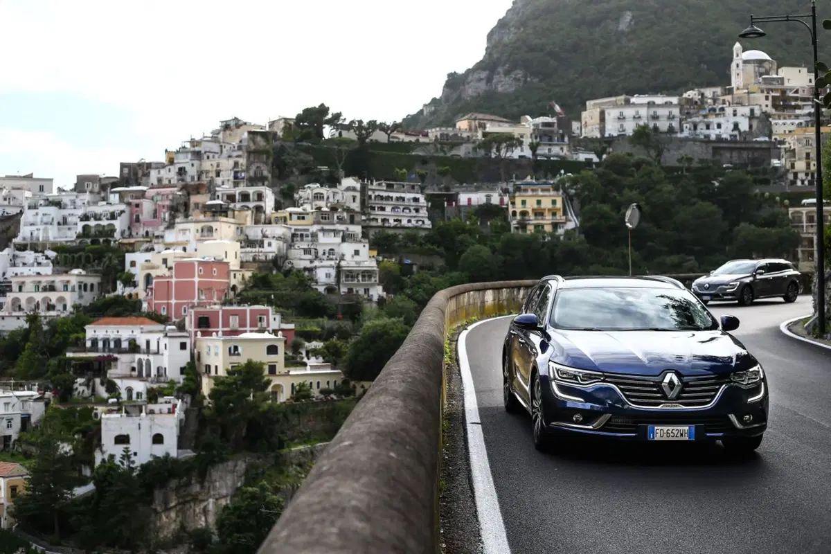 Renault Talisman Sporter [Video prime impressioni] (42)