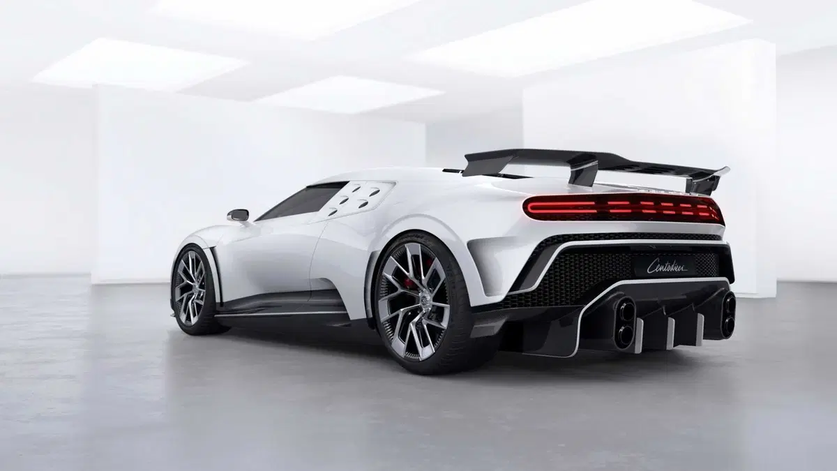 Bugatti Centodieci: 8 milioni di euro e 10 esemplari, tutti venduti! (2)