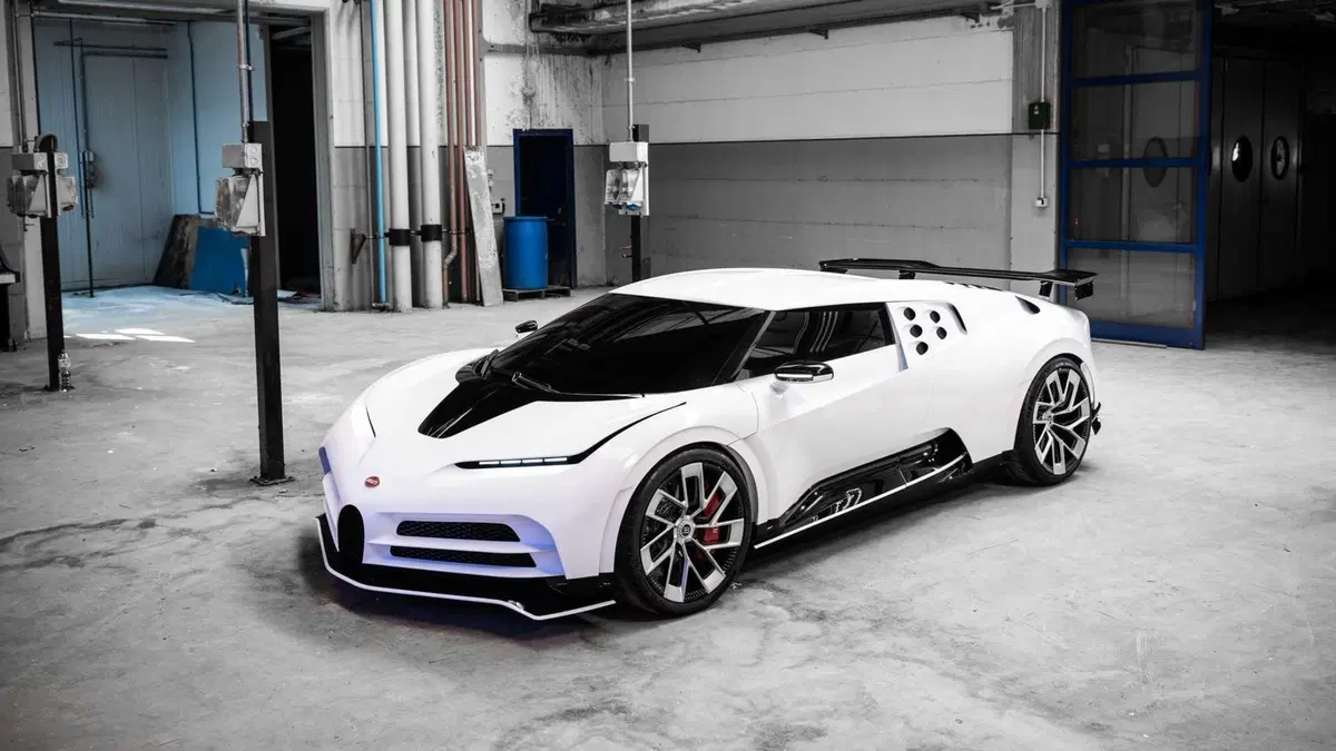 Bugatti Centodieci: 8 milioni di euro e 10 esemplari, tutti venduti! (18)