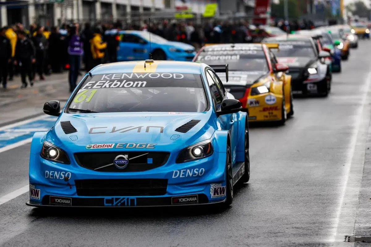 WTCC 2016, Nürburgring: pole da record per López (16)