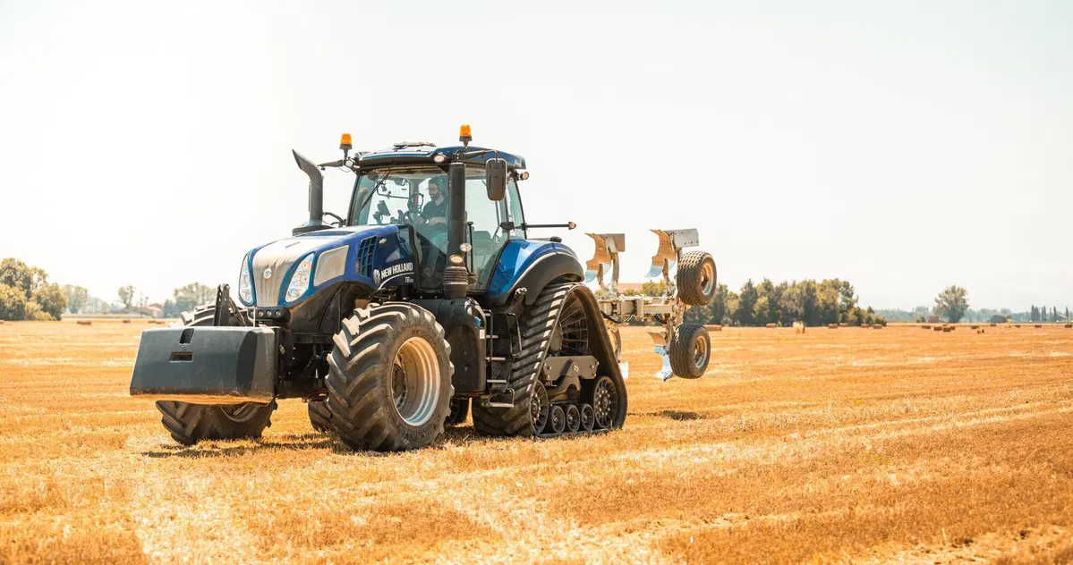 Come si guida un trattore? Tutti i segreti del New Holland T8 SmartTrax (4)