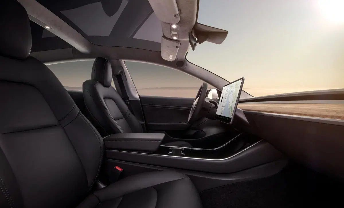 Tesla Model 3 (2018-->>) (31)