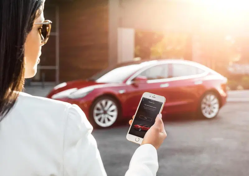 Tesla Model 3 (2018-->>) (52)