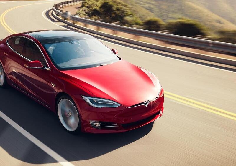 Tesla Model S (2013-->>) (41)