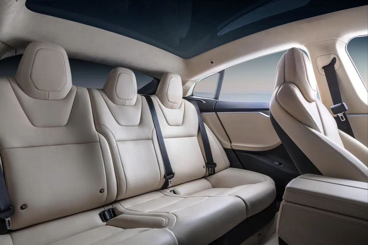 Tesla Model S (34)