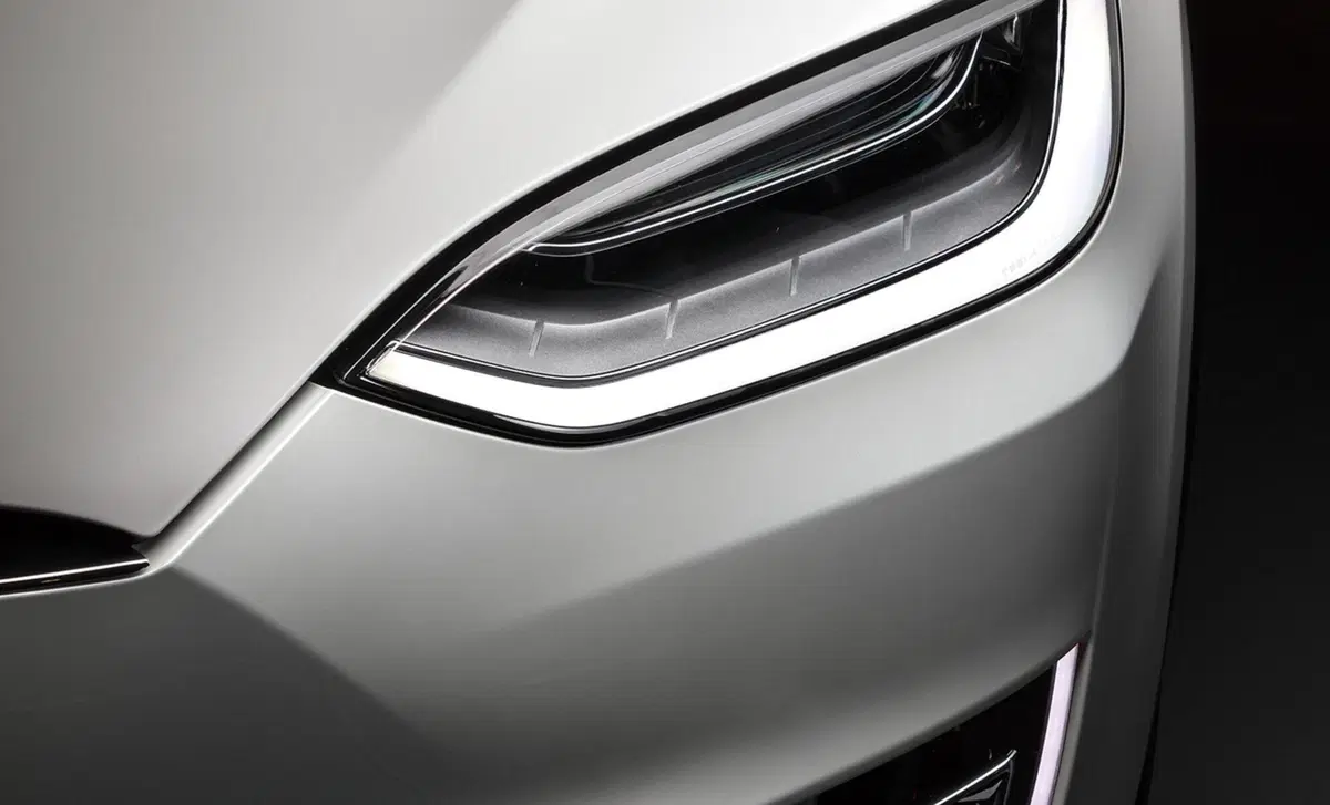 Tesla Model X Model X 90kWh Dual Motor Performance (39)