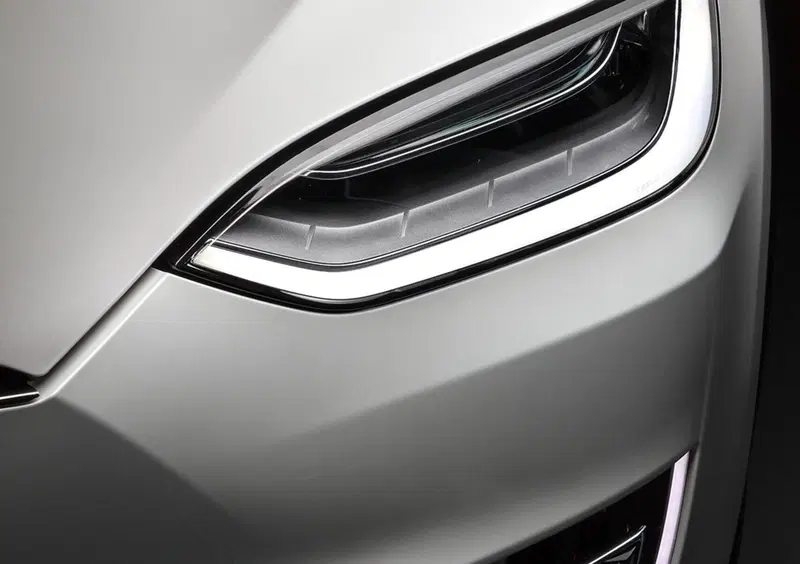 Tesla Model X (2016-26) (39)