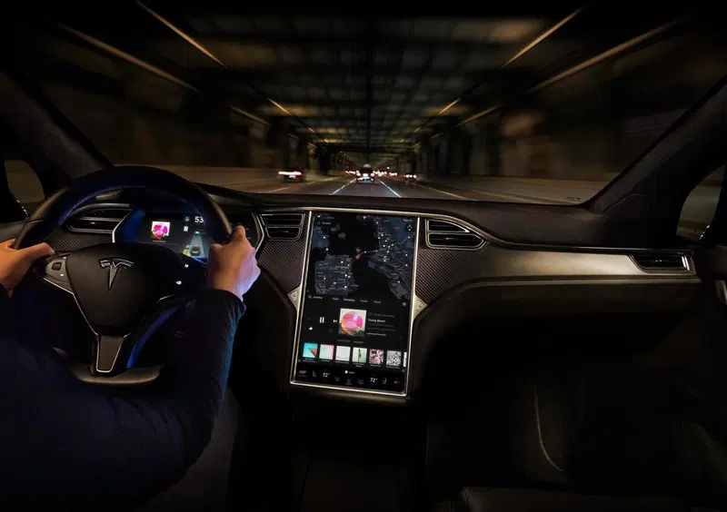 Tesla Model X (2016-26) (36)