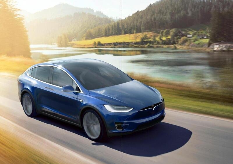 Tesla Model X (2016->>) (24)