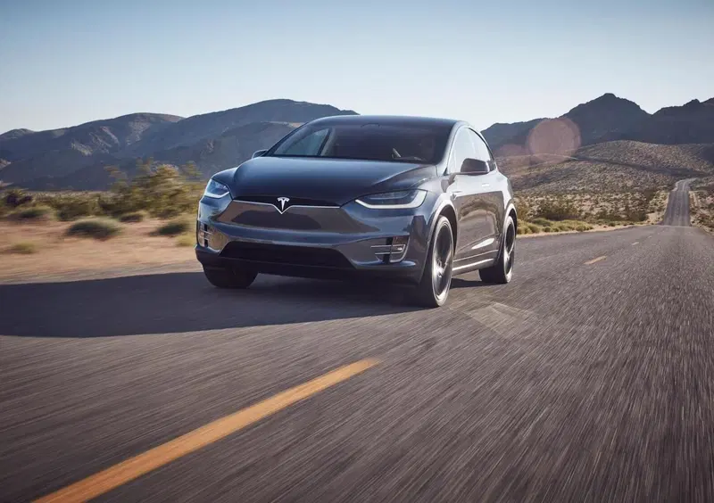 Tesla Model X (2016-26) (27)