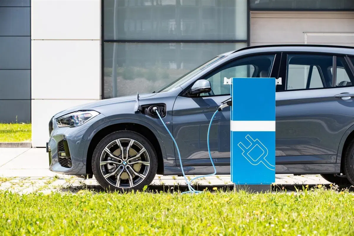 SUV ibrido, Premium, Tedesco.. Plugin? Come va la novità BMW: X1 Xdrive25e [220CV] (7)