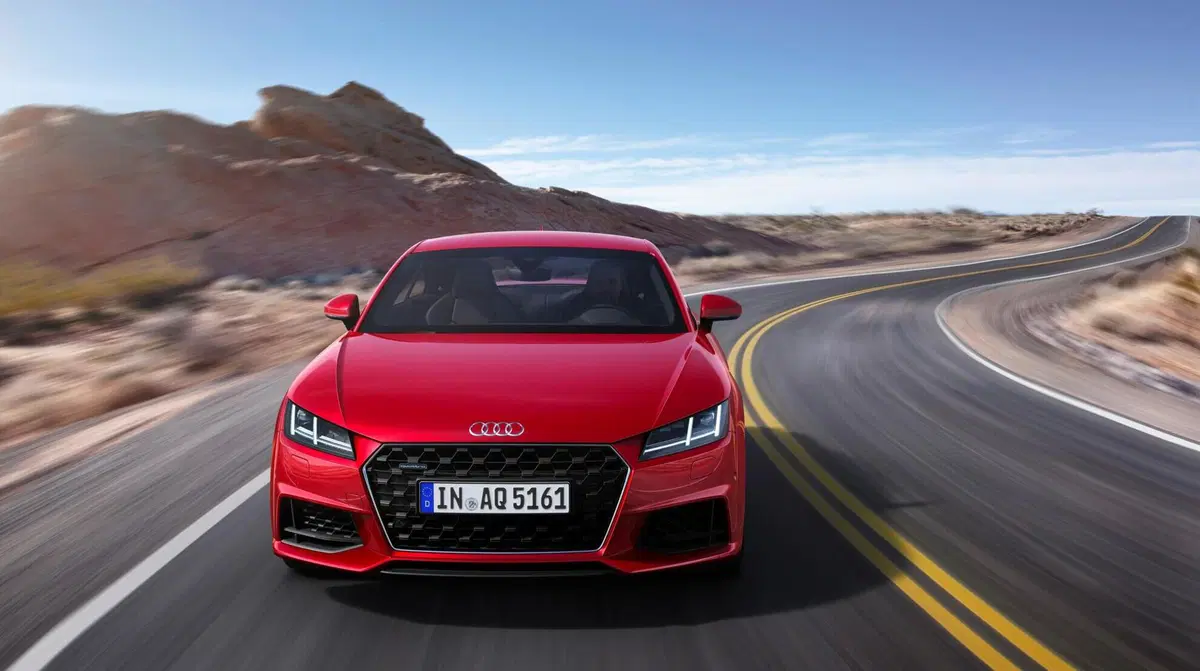 Audi TT Coupé 2.0 TDI quattro S tronic Design (3)