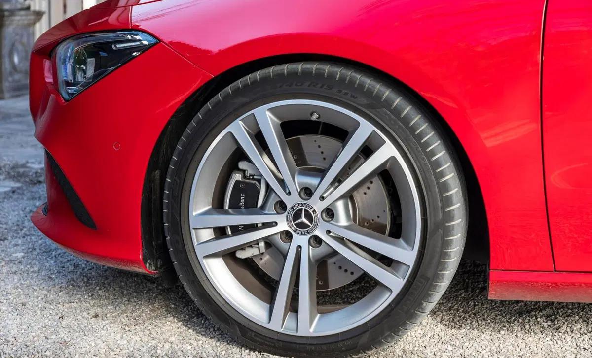 Mercedes-Benz CLA 220 Automatic 4Matic Business (26)