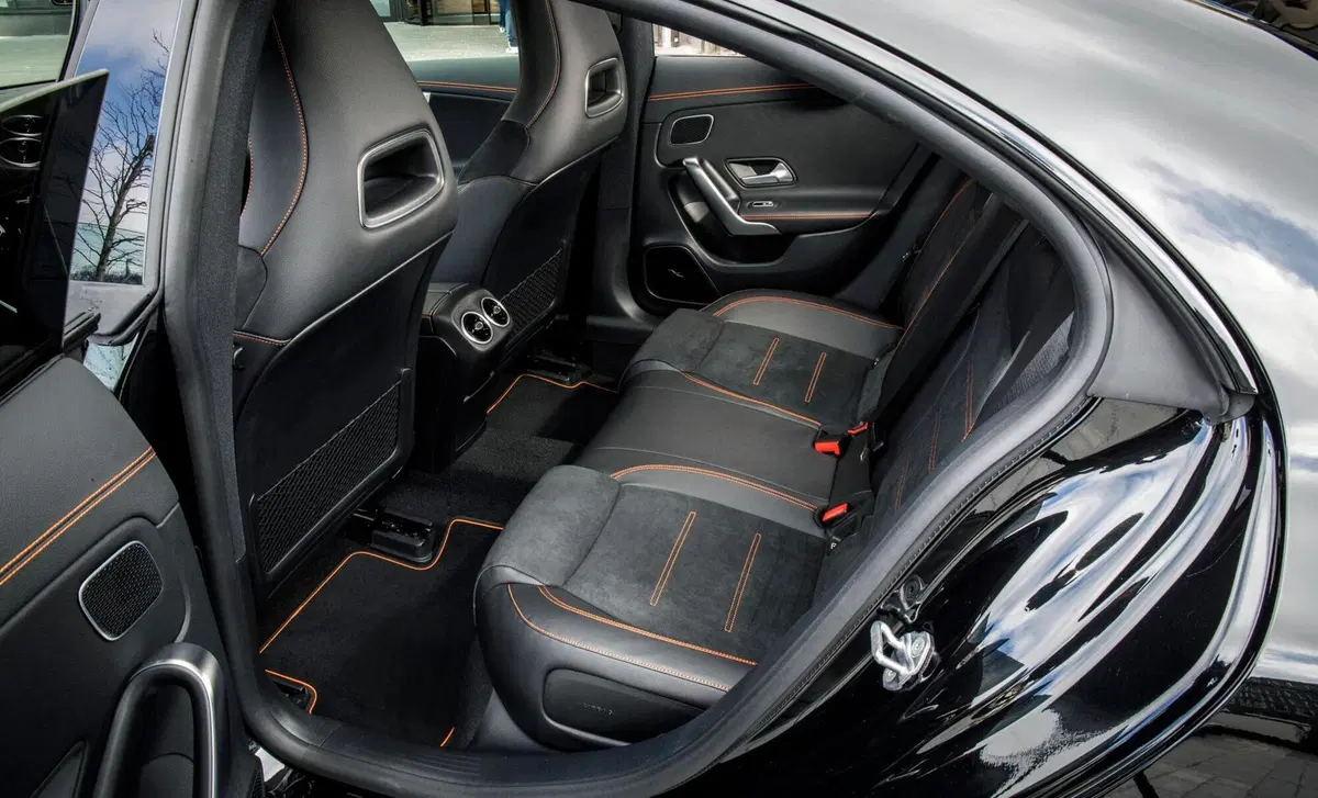 Mercedes-Benz CLA 220 Automatic 4Matic Business (19)
