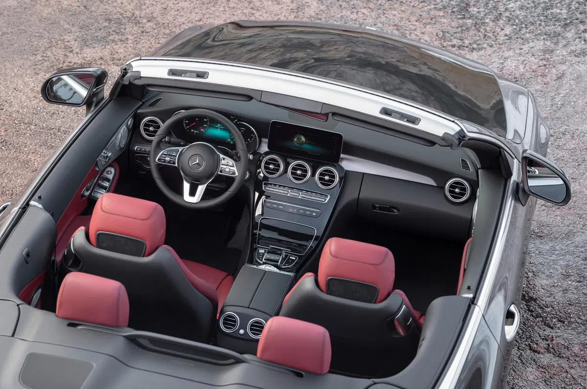 Mercedes-Benz Classe C Cabrio 200 d Cabrio Executive (9)