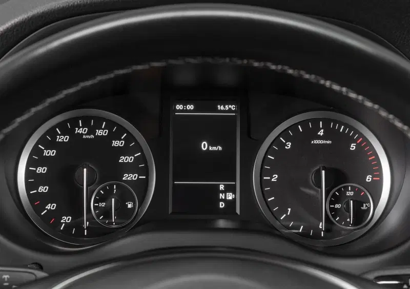 Mercedes-Benz Vito (2014-->>) (52)