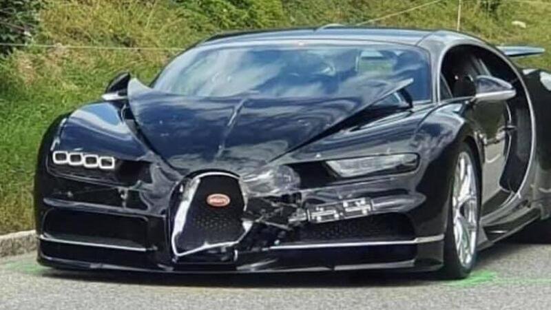Ciocco del pianto per auto milionarie: incidente in Svizzera tra Bugatti, Porsche e Mercedes [foto gallery luxury crash]