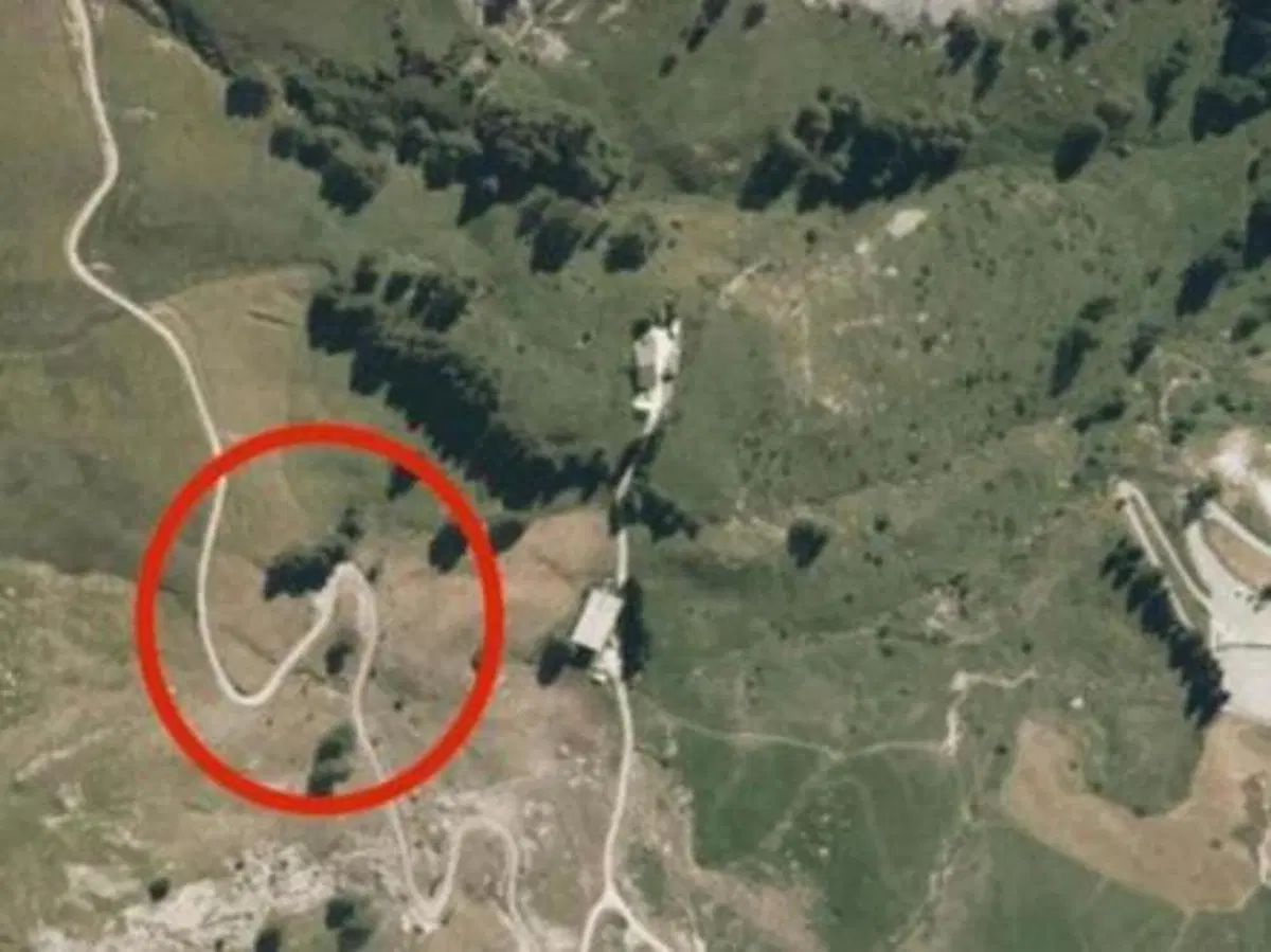 La tragedia nel cuneese: 5 giovanissimi hanno perso la vita, 4 i feriti, dopo il volo dal Defender (3)