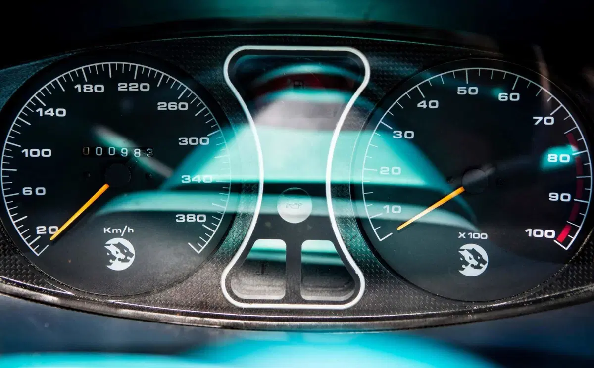 Non conosci la Cizeta? Gran pezzo d'auto da sultano [16 cilindri in vendita] (4)
