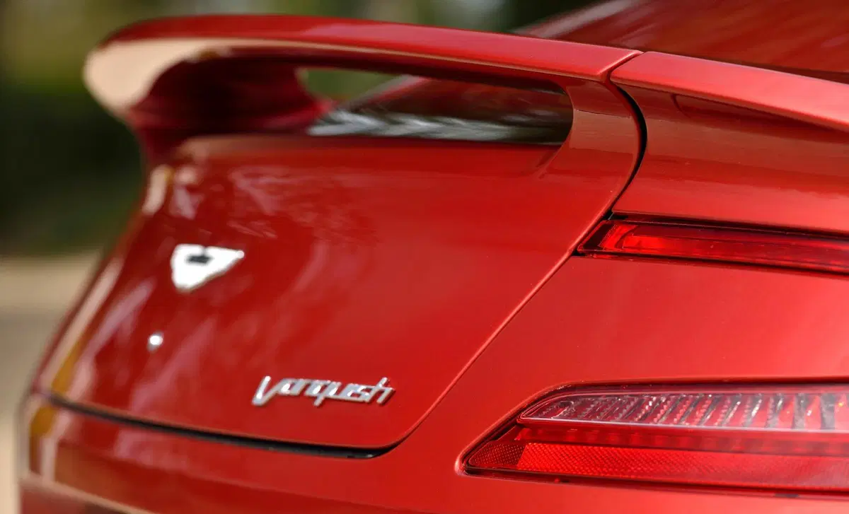 Aston Martin Vanquish (2012-20) (13)