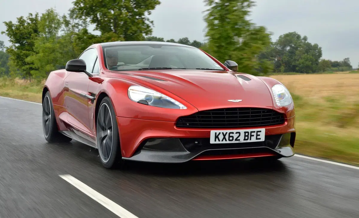 Aston Martin Vanquish (2012-20) (3)