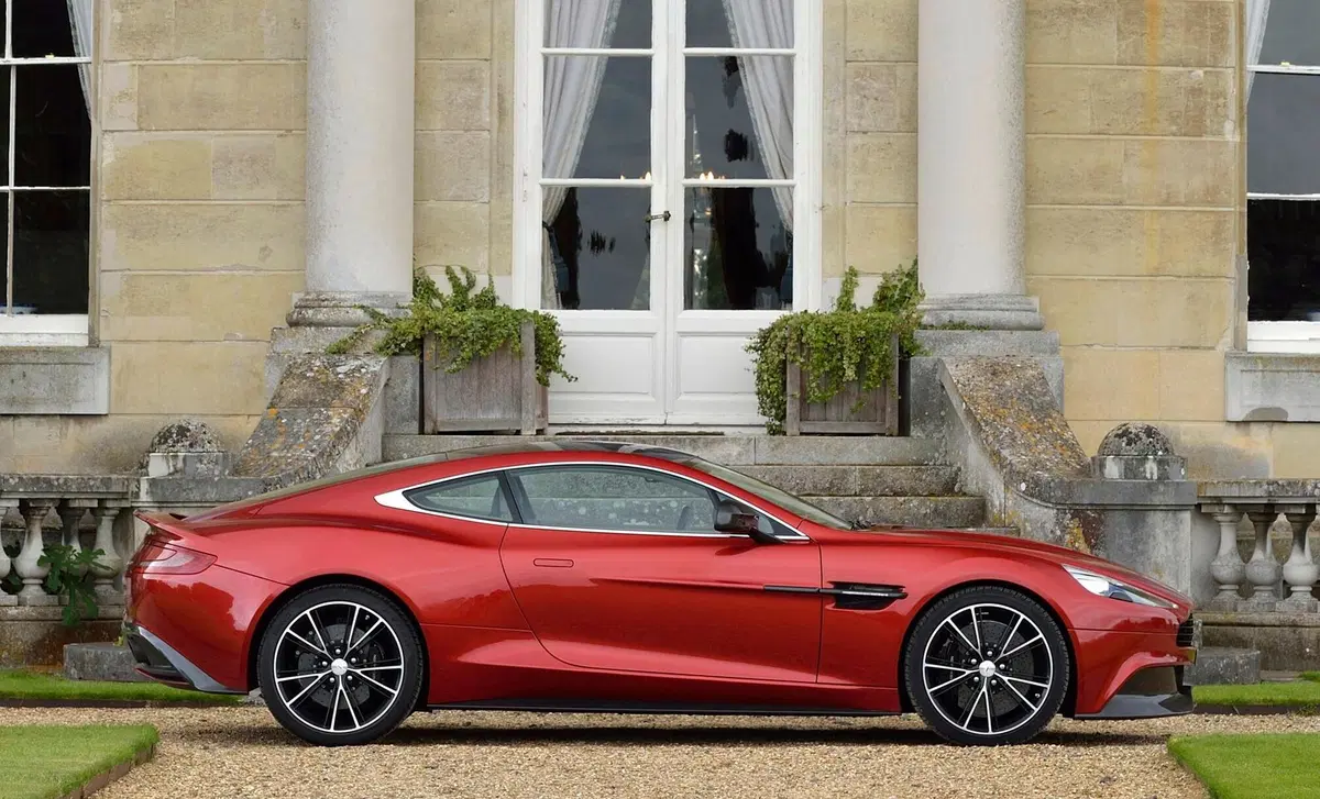 Aston Martin Vanquish (2012-20) (2)
