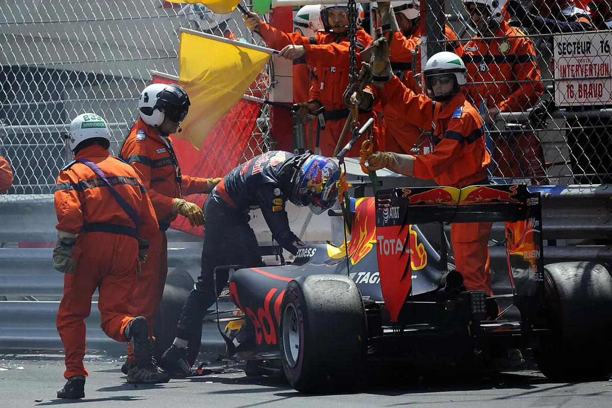 F1, Gp Montecarlo 2016: il mistero buffo della Ferrari (13)