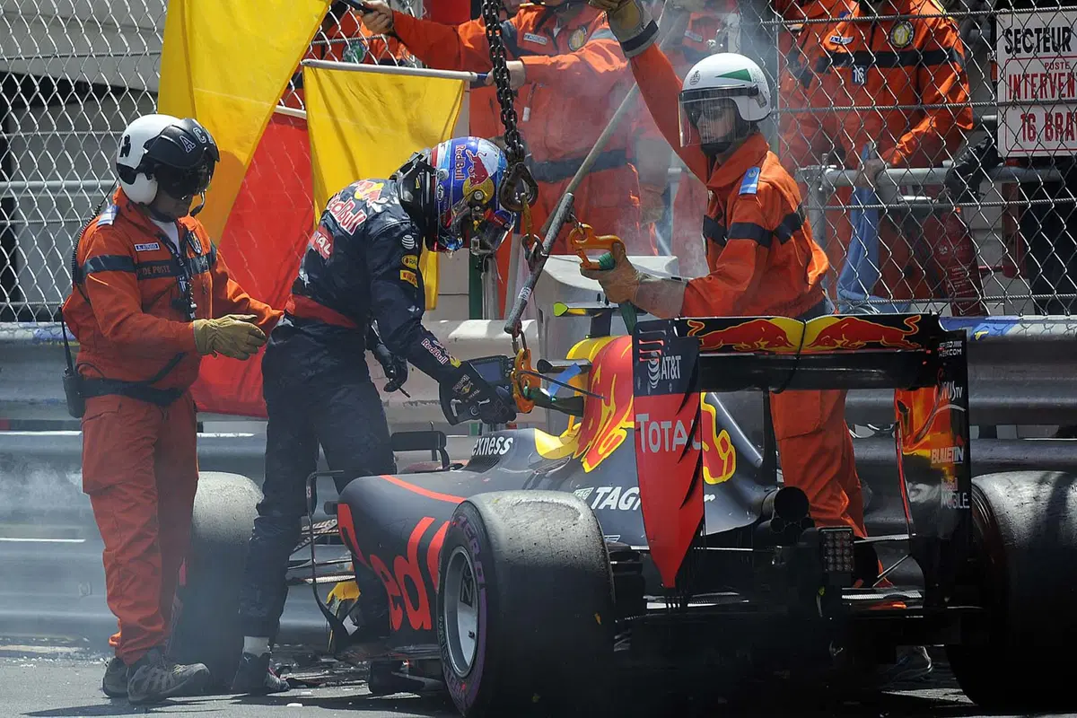 F1, Gp Montecarlo 2016: il mistero buffo della Ferrari (26)