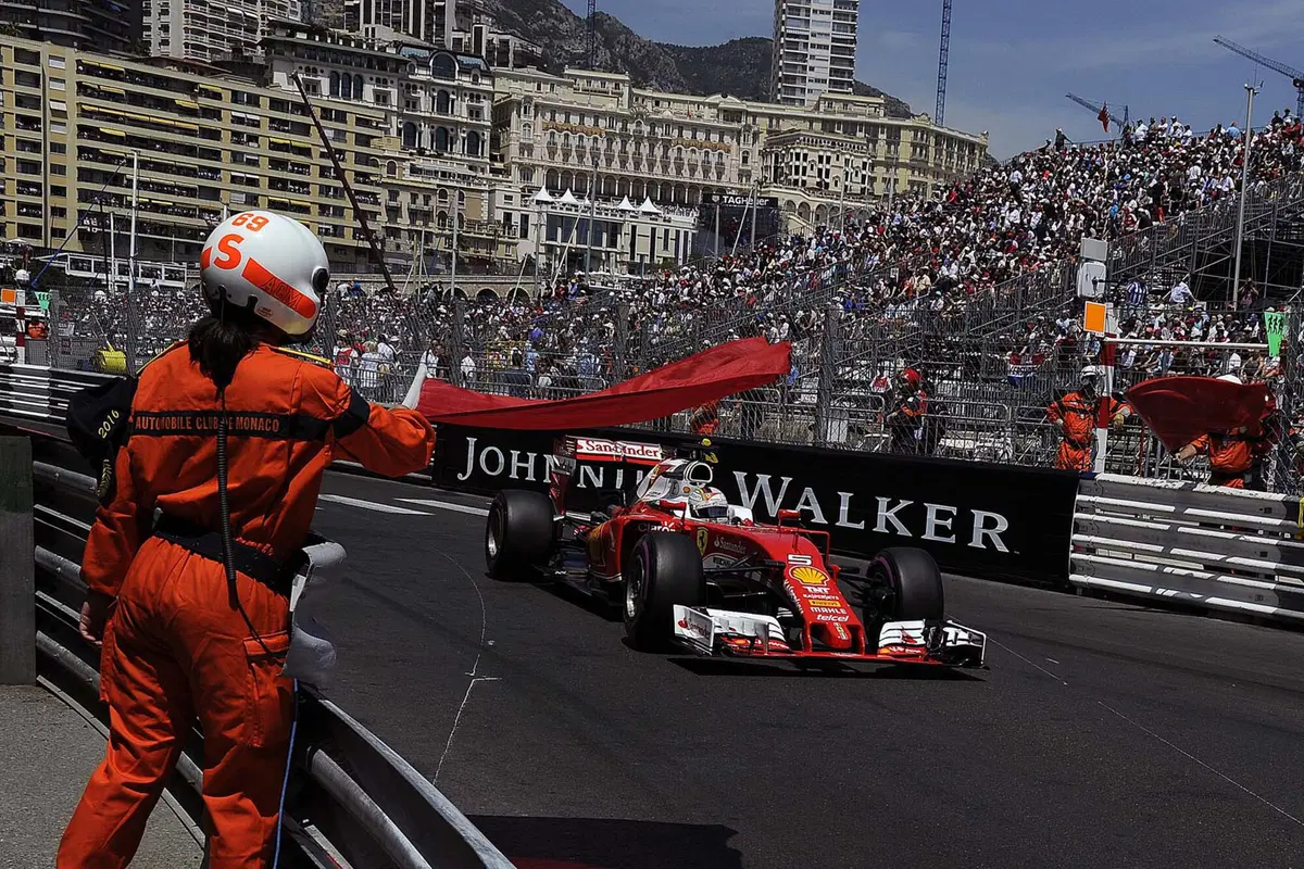 F1, Gp Montecarlo 2016: il mistero buffo della Ferrari (36)