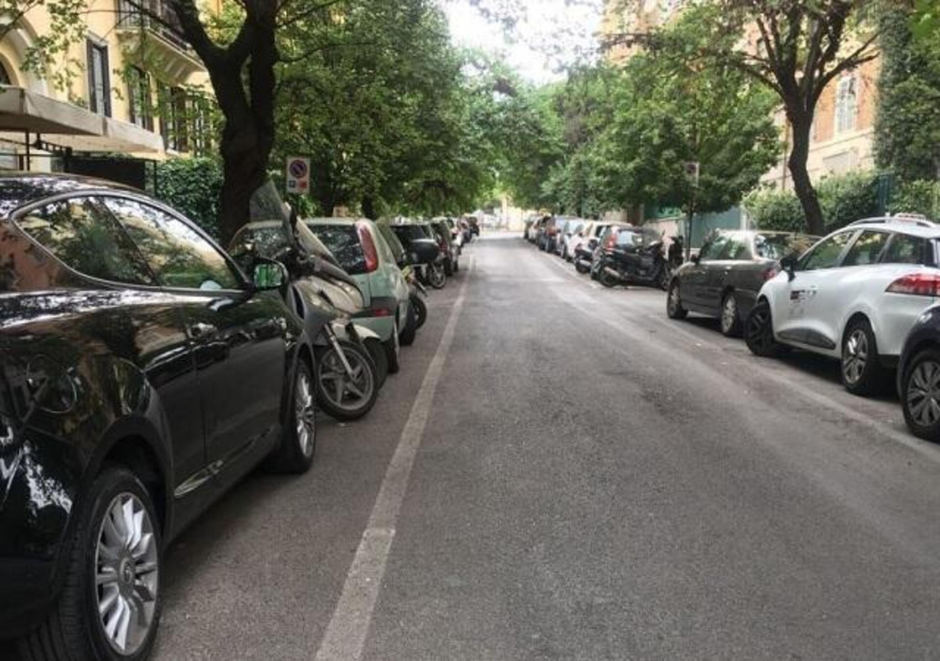 Il sondaggio: a Milano i parcheggi servirebbero pi&ugrave; delle ciclabili