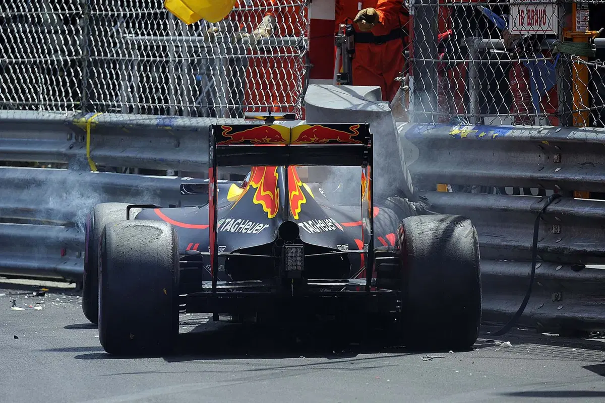 F1, Gp Montecarlo 2016: il mistero buffo della Ferrari (12)