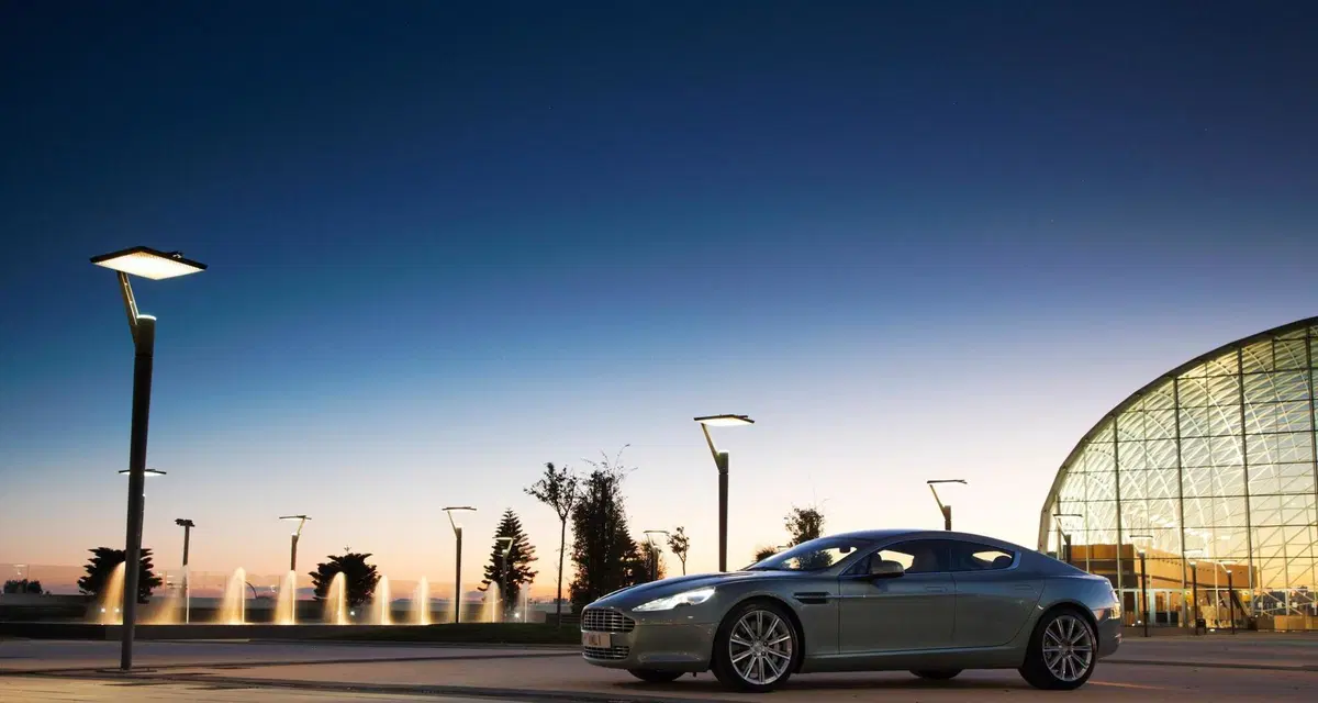 Aston Martin Rapide (2009-20) (24)