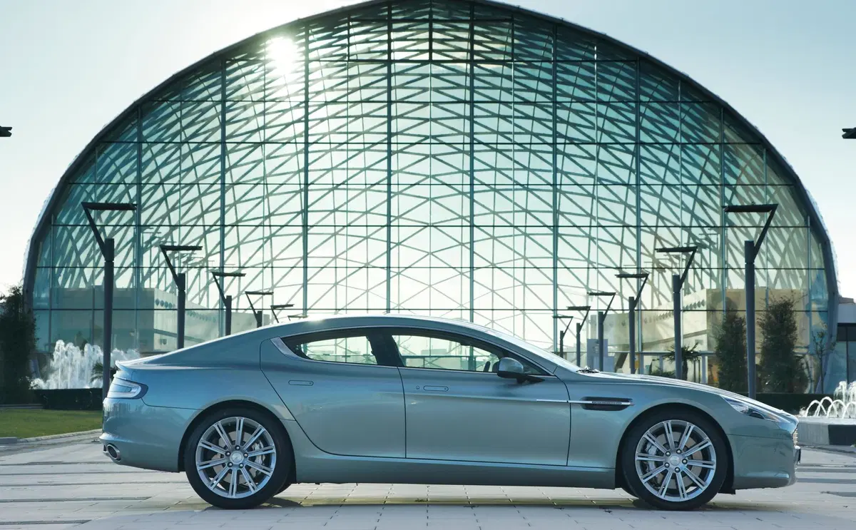 Aston Martin Rapide (2009-20) (2)
