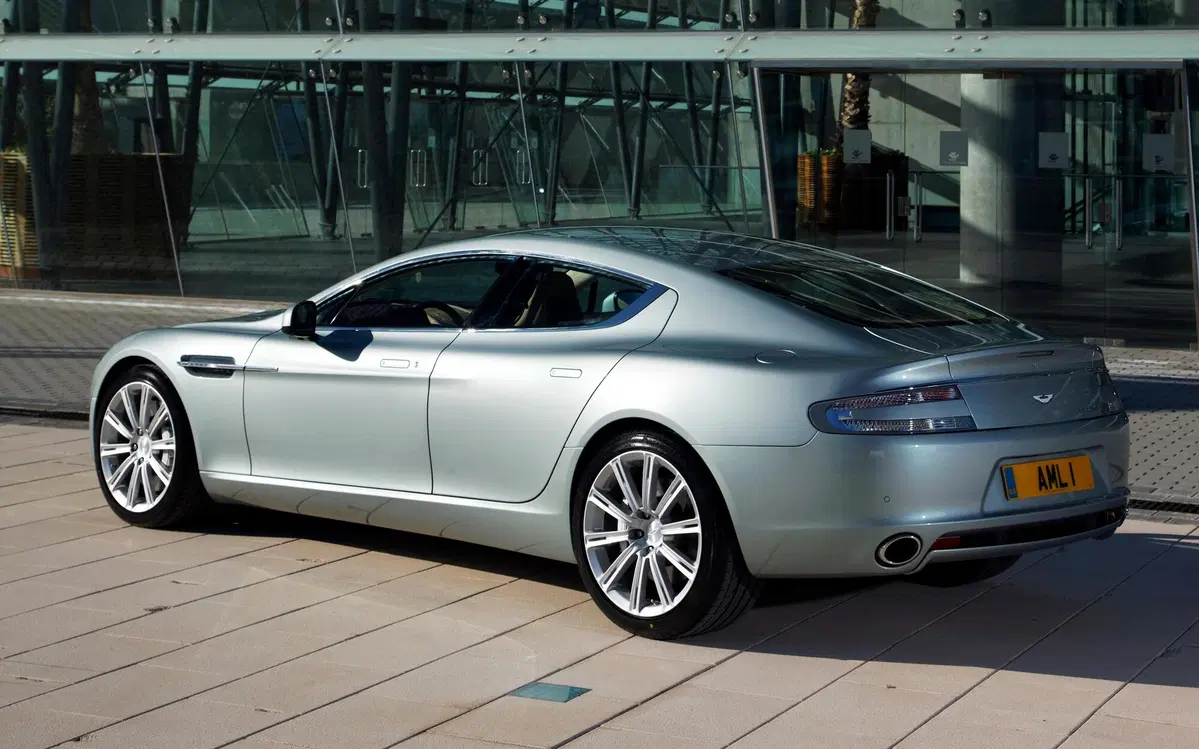 Aston Martin Rapide (2009-20) (4)