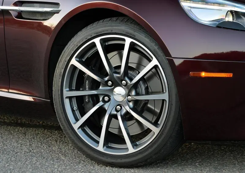 Aston Martin Rapide S (2013-20) (17)