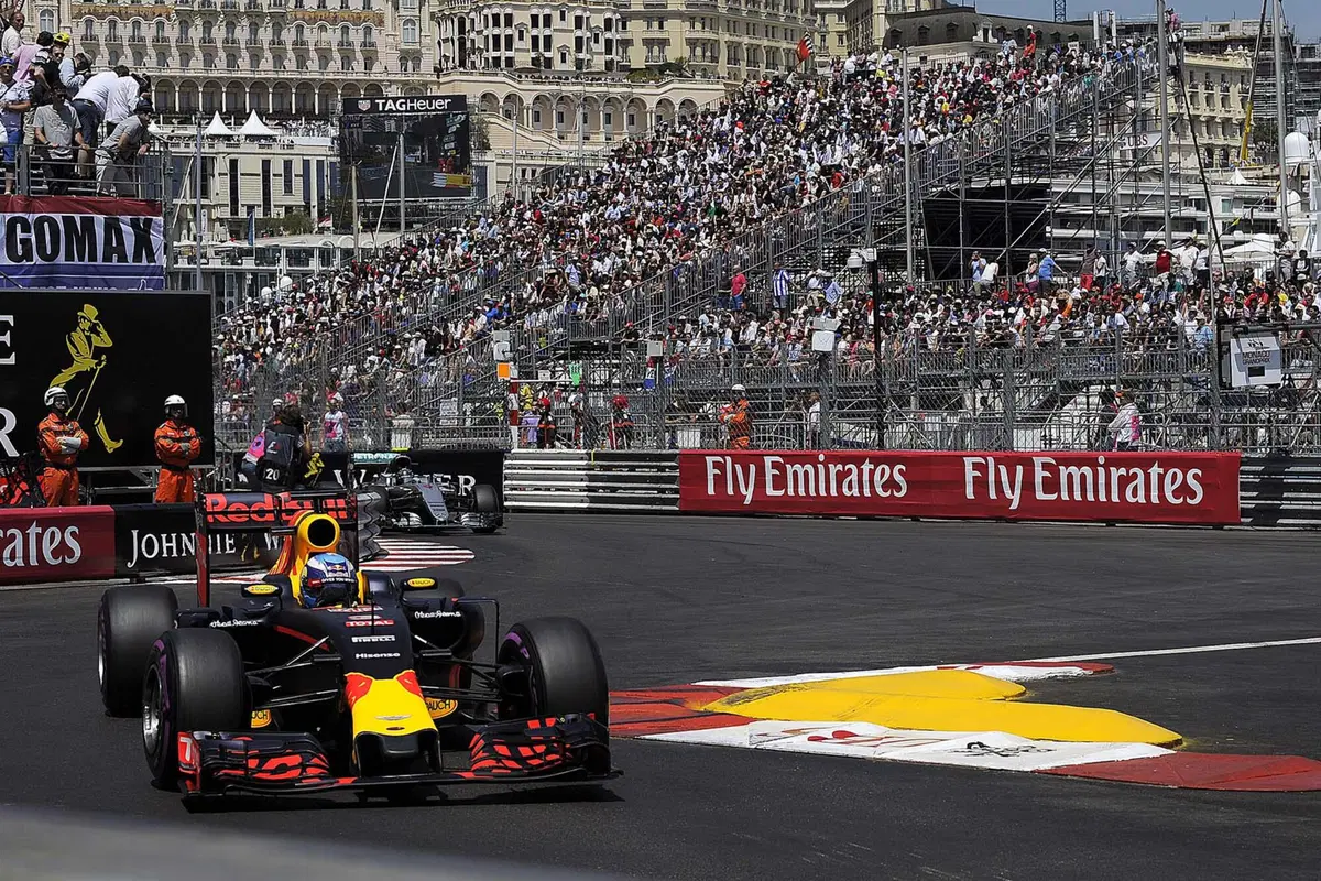 F1, Gp Montecarlo 2016: il mistero buffo della Ferrari (50)