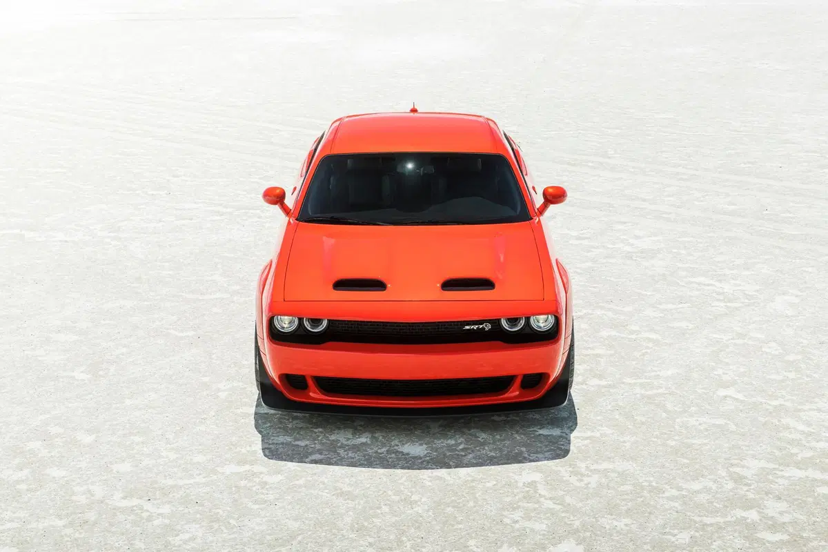 Dodge Challenger SRT Super Stock: un dragster da strada [Video] (13)