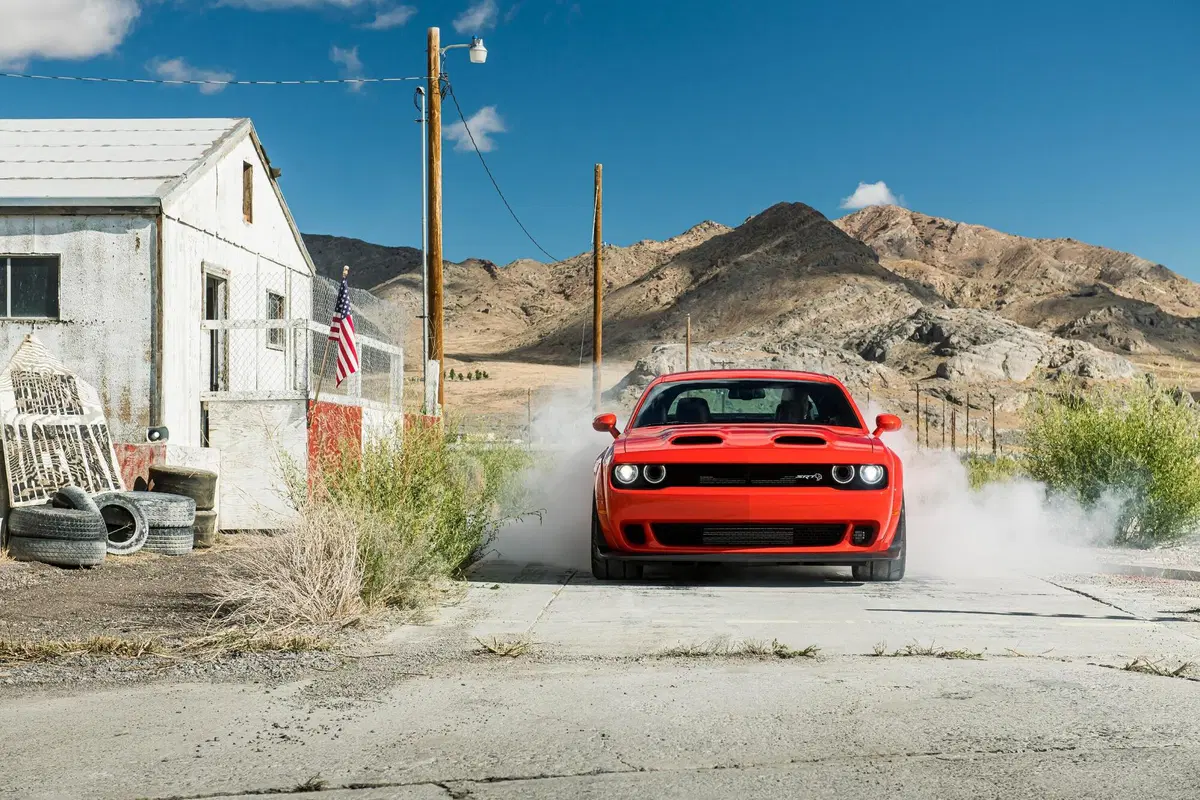 Dodge Challenger SRT Super Stock: un dragster da strada [Video] (18)