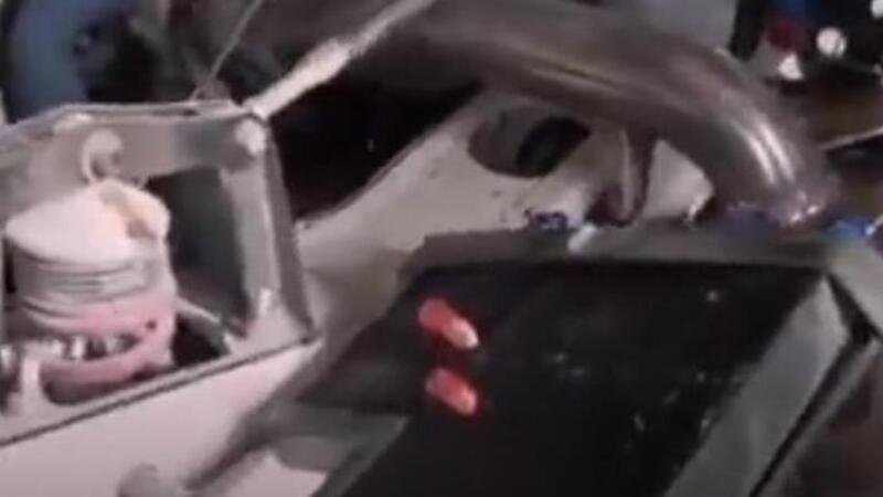 Due dita umane nel radiatore della macchina da rally: il video spunta fuori solo ora [VIDEO CHOC]