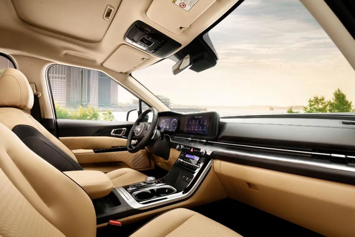 Kia Carnival: ecco la quarta generazione (8)