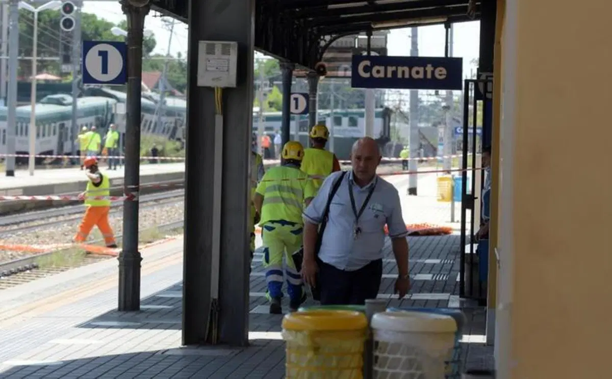 Carnate, deraglia treno senza guida. Non aveva macchinisti a bordo (15)