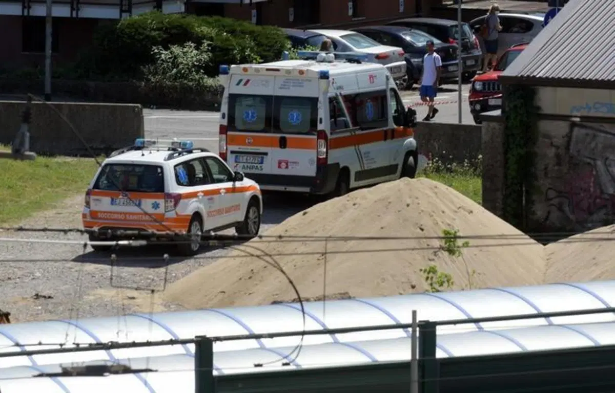 Carnate, deraglia treno senza guida. Non aveva macchinisti a bordo (18)